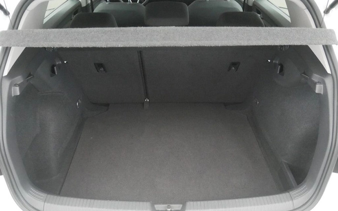 Volkswagen Golf cena 63899 przebieg: 89238, rok produkcji 2020 z Górowo Iławeckie małe 137